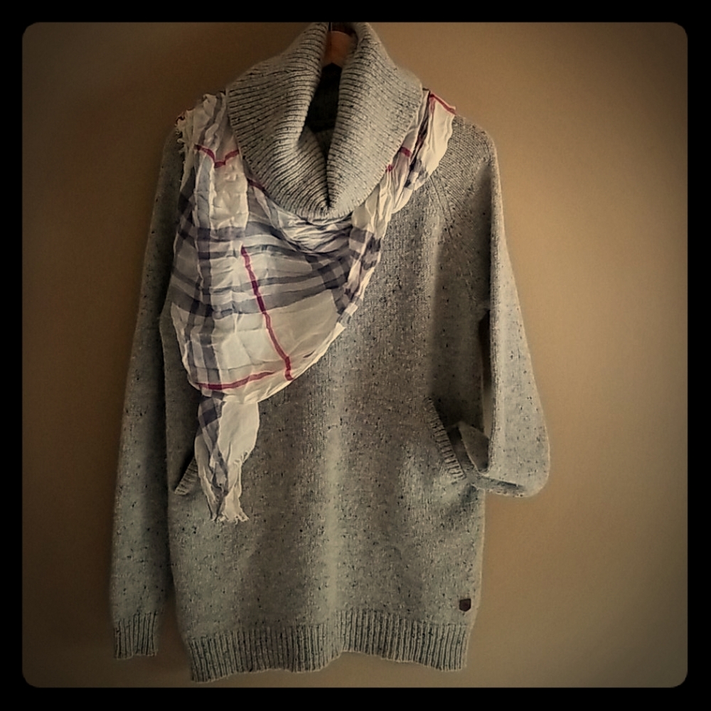 Burton Cowl Neck Tunic Wool blend sweater♡♡